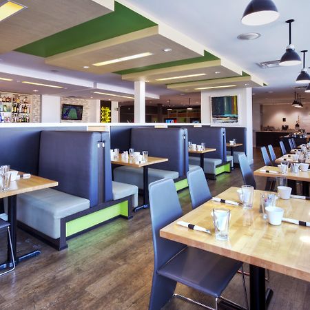 Holiday Inn Express Winnipeg Airport - Polo Park By Ihg Exterior photo