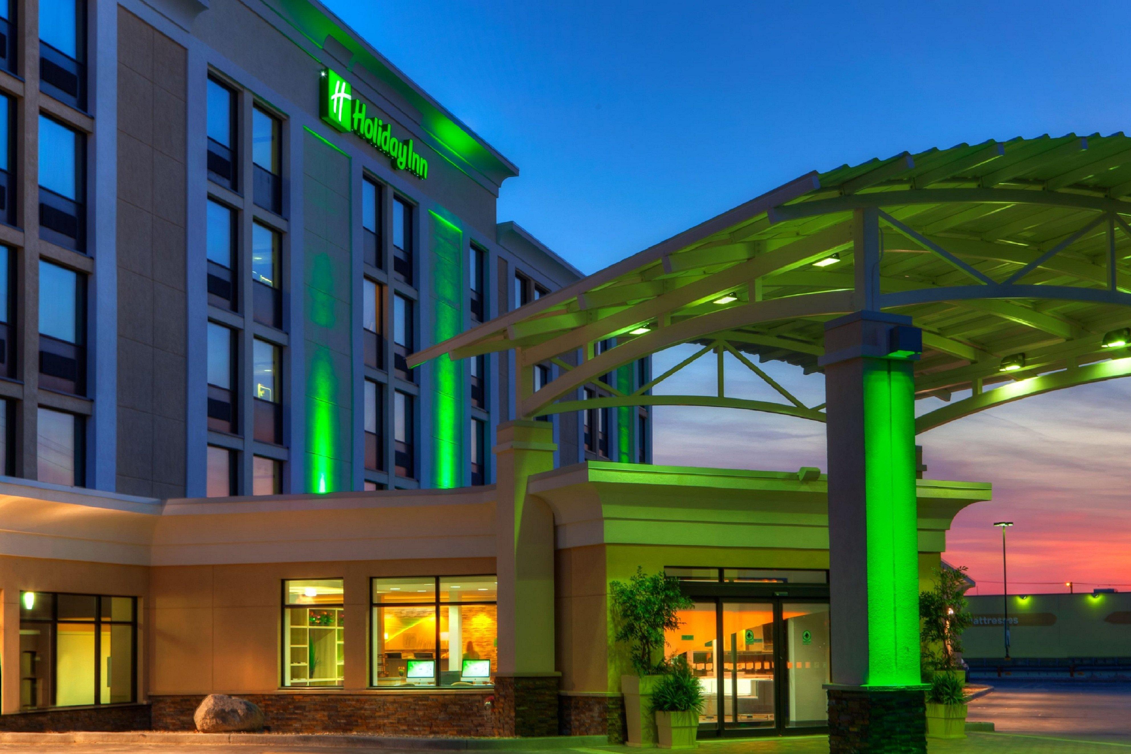 Holiday Inn Express Winnipeg Airport - Polo Park By Ihg Exterior photo
